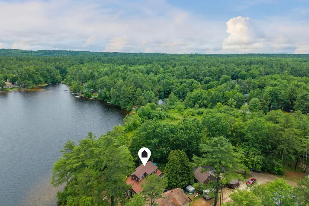 32 E Eleanor Avenue Standish ME 04084