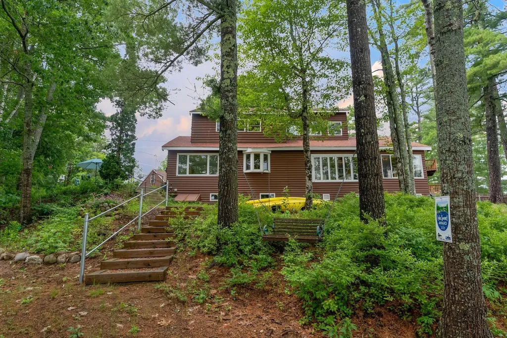 32 E Eleanor Avenue Standish ME 04084