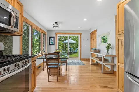 32 E Eleanor Avenue Standish ME 04084