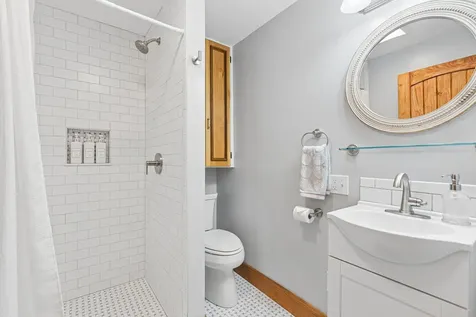 32 E Eleanor Avenue Standish ME 04084