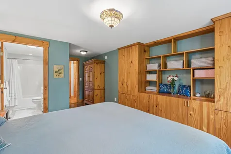 32 E Eleanor Avenue Standish ME 04084