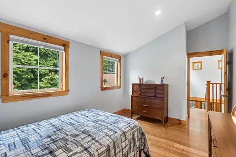 32 E Eleanor Avenue Standish ME 04084