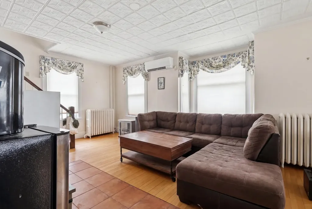 643 Main Street Lewiston ME 04240