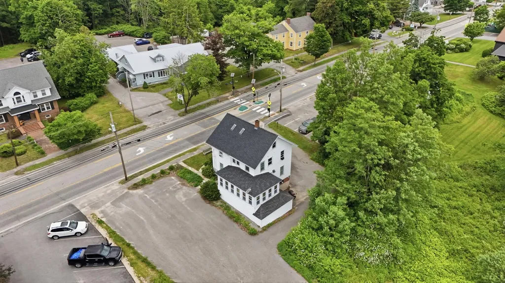 643 Main Street Lewiston ME 04240