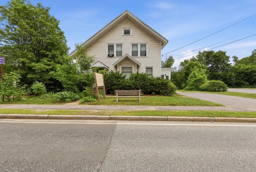 643 Main Street Lewiston ME 04240