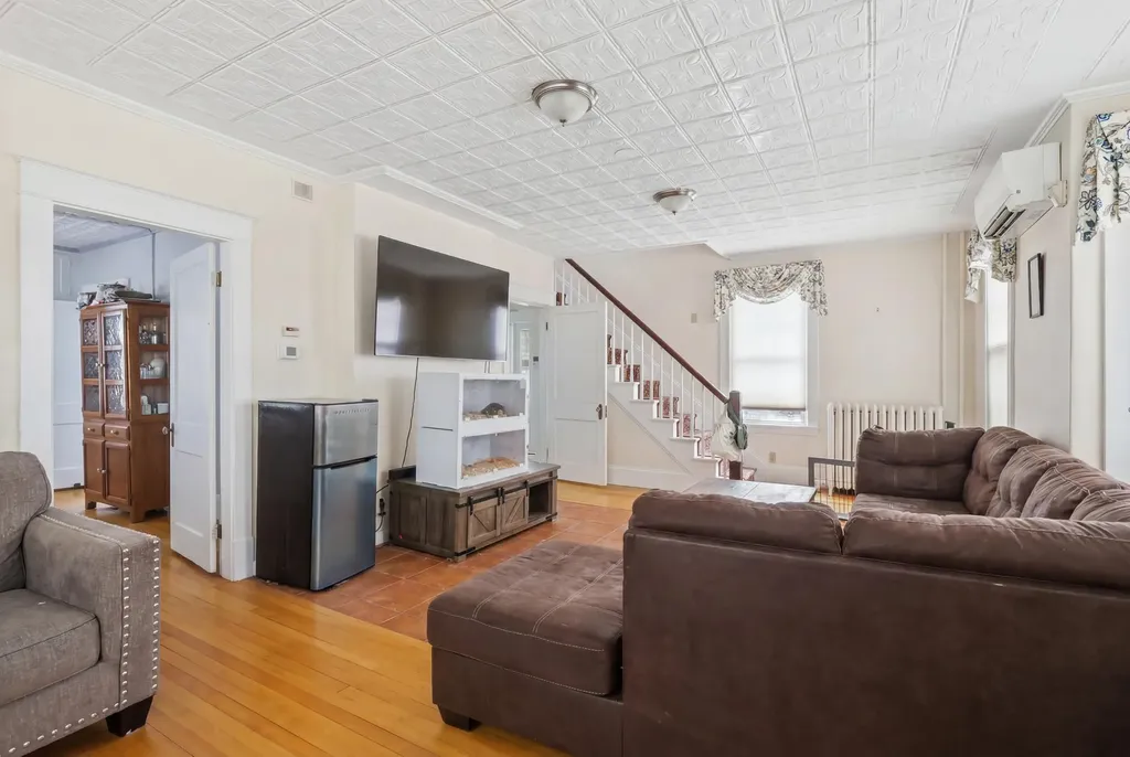 643 Main Street Lewiston ME 04240