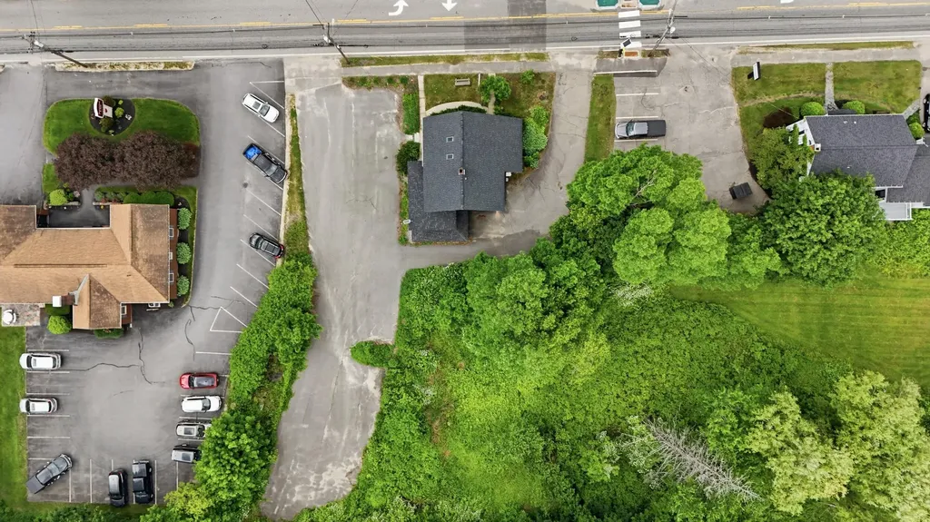 643 Main Street Lewiston ME 04240