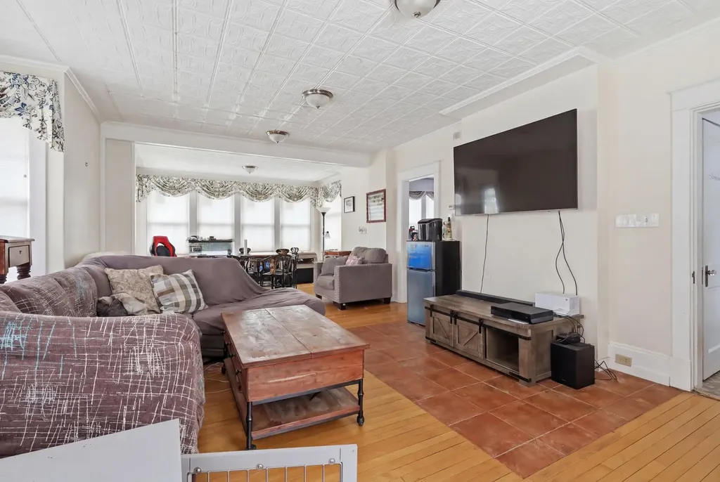 643 Main Street Lewiston ME 04240