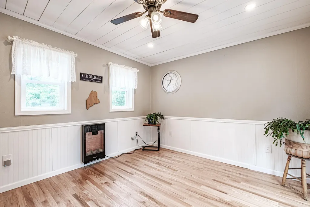 5 Willow Avenue Old Orchard Beach ME 04064
