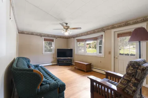 2 Dennis Street Augusta ME 04330