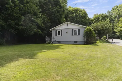2 Dennis Street Augusta ME 04330