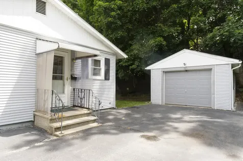 2 Dennis Street Augusta ME 04330
