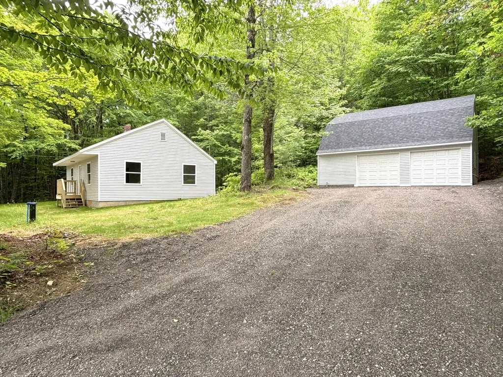 950 Main Street Wayne ME 04284