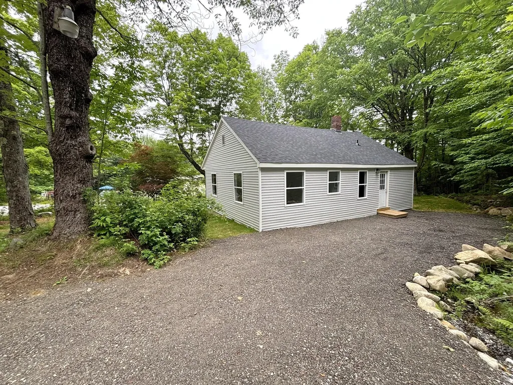 950 Main Street Wayne ME 04284