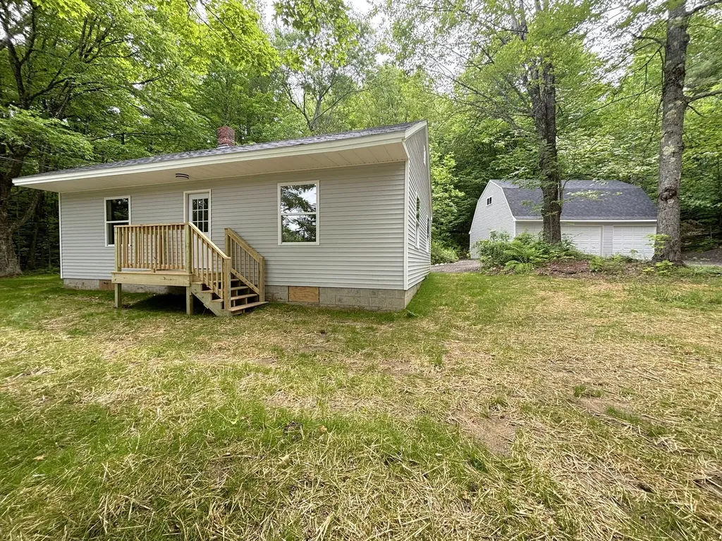 950 Main Street Wayne ME 04284