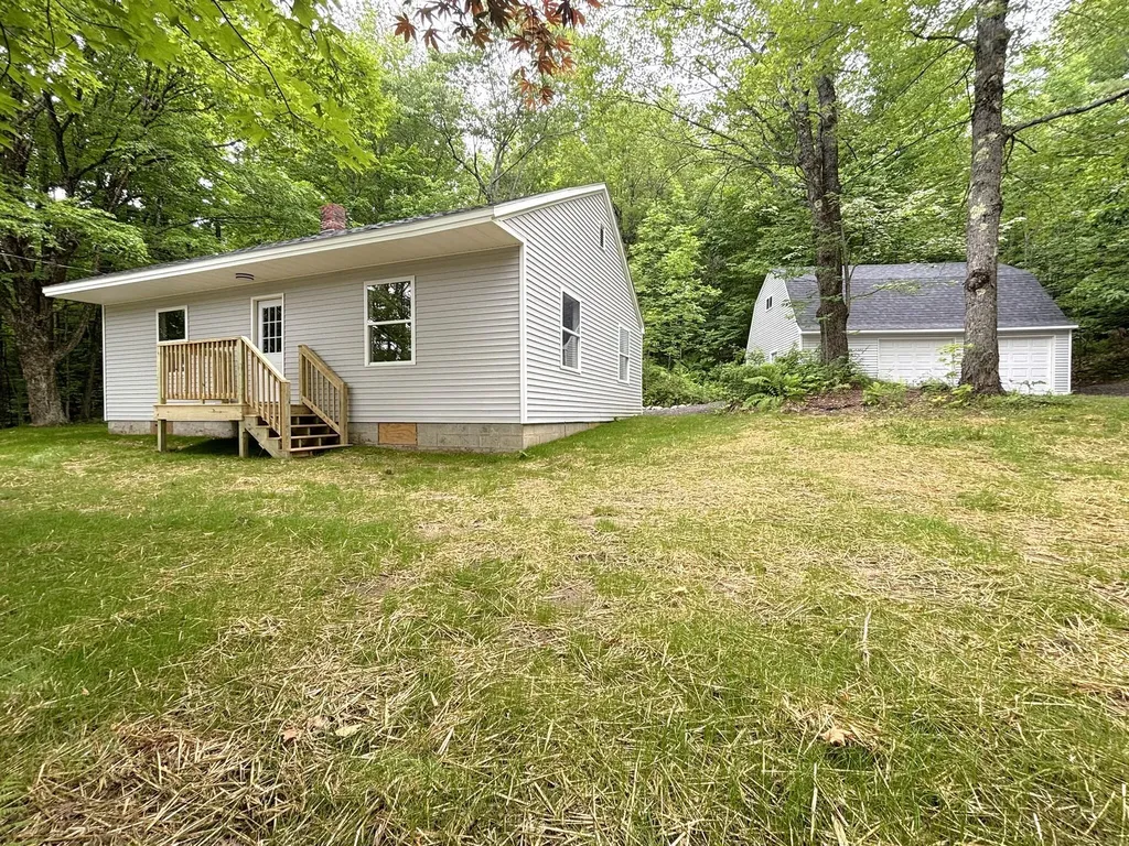 950 Main Street Wayne ME 04284