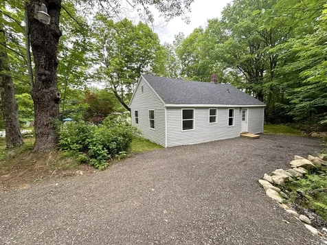 950 Main Street Wayne ME 04284