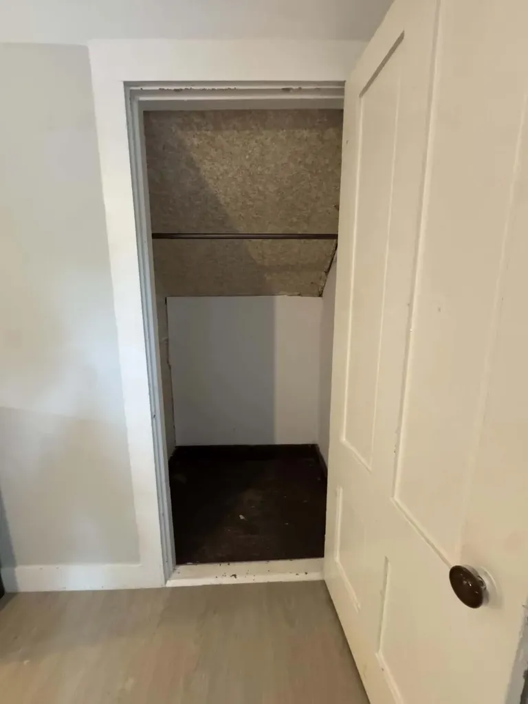 9 Perry Street Lincoln ME 04457