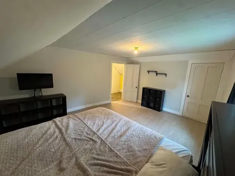 9 Perry Street Lincoln ME 04457