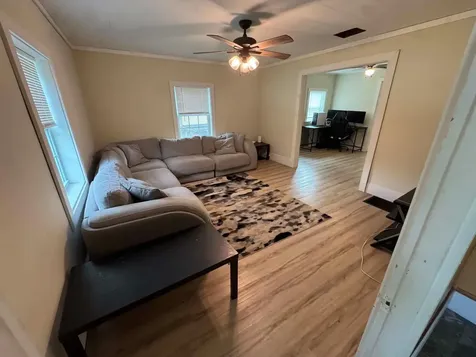 9 Perry Street Lincoln ME 04457