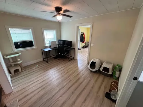 9 Perry Street Lincoln ME 04457