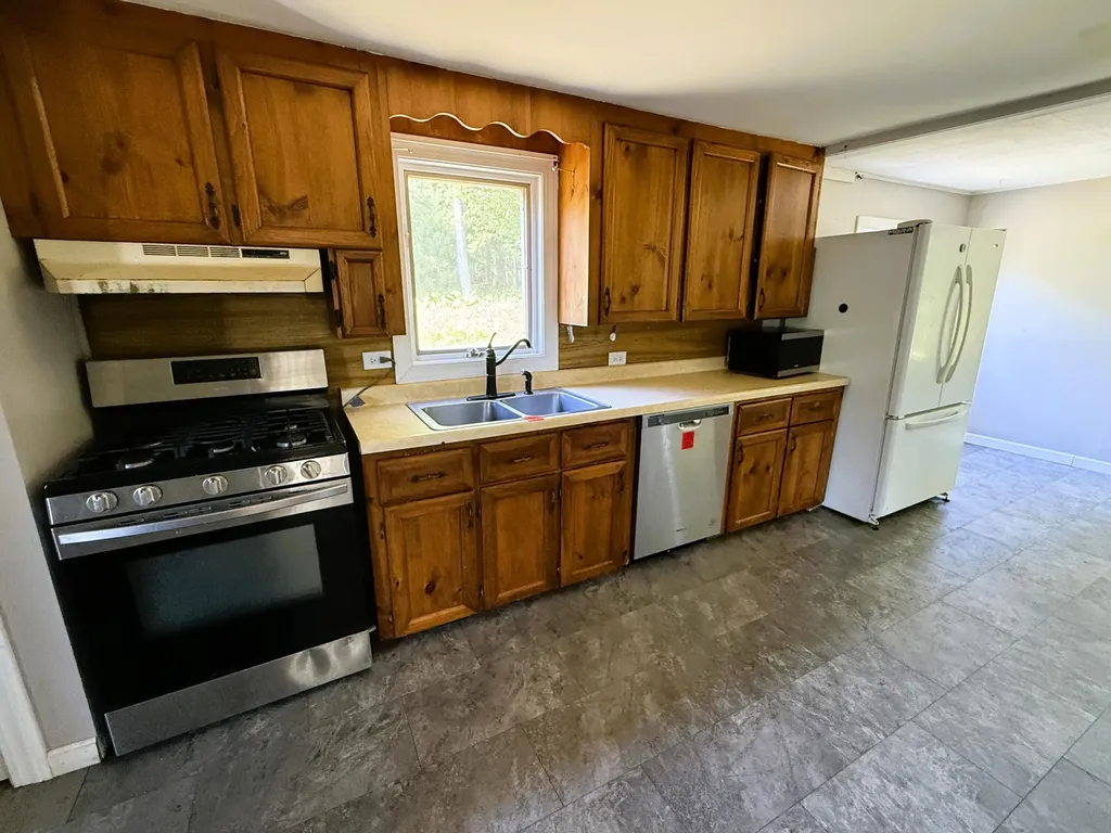 740 Spruce Head Road Saint George ME 04859
