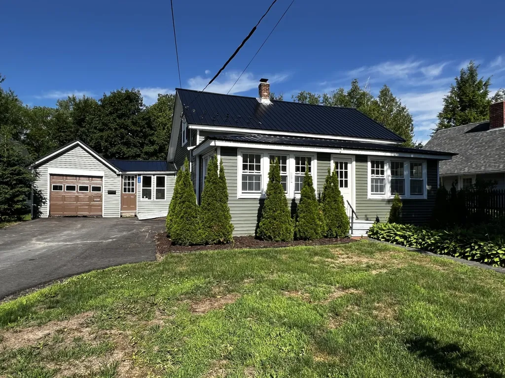 106 School Street Millinocket ME 04462