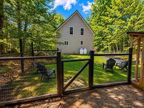 16 Escott Way Naples ME 04055