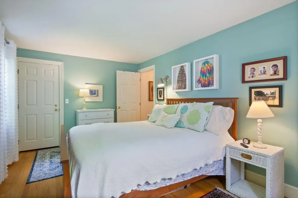 22 Applegate Lane Falmouth ME 04105