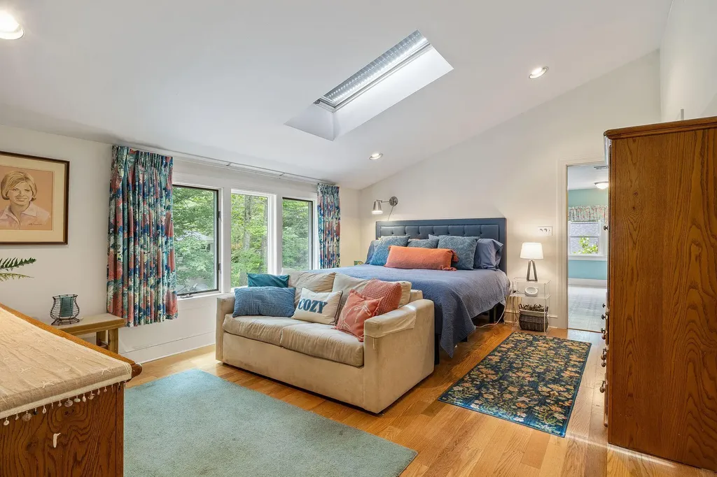 22 Applegate Lane Falmouth ME 04105