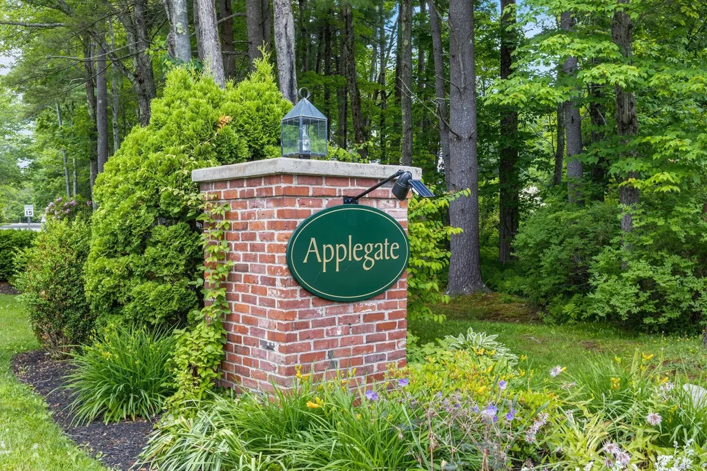 22 Applegate Lane Falmouth ME 04105