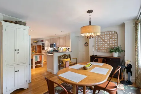 22 Applegate Lane Falmouth ME 04105