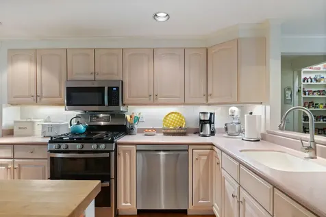 22 Applegate Lane Falmouth ME 04105