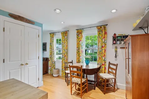 22 Applegate Lane Falmouth ME 04105