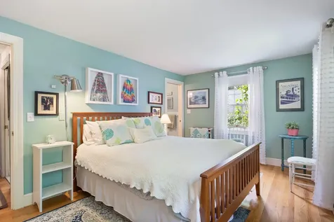 22 Applegate Lane Falmouth ME 04105