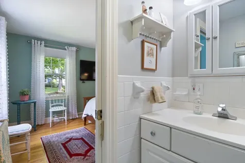 22 Applegate Lane Falmouth ME 04105