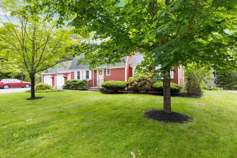 22 Applegate Lane Falmouth ME 04105