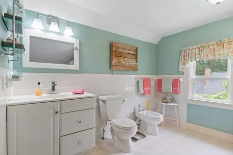 22 Applegate Lane Falmouth ME 04105
