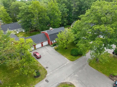 22 Applegate Lane Falmouth ME 04105