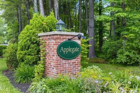 22 Applegate Lane Falmouth ME 04105