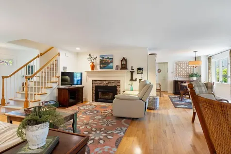 22 Applegate Lane Falmouth ME 04105