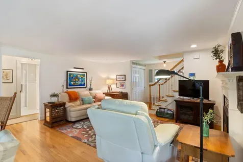 22 Applegate Lane Falmouth ME 04105