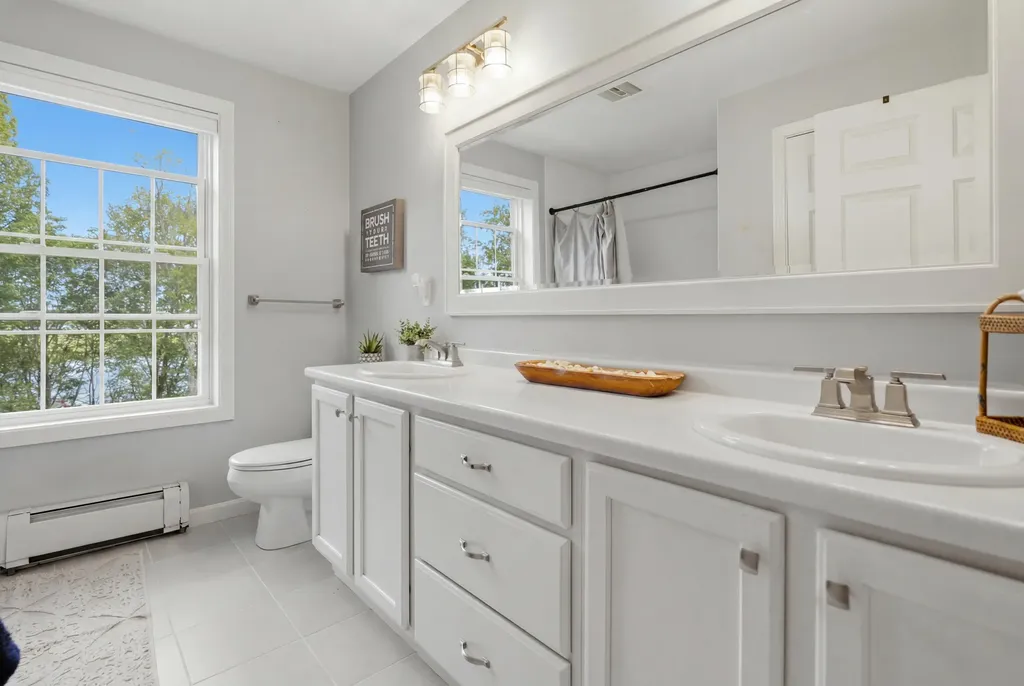 18 Pleasant Point Road Cushing ME 04563