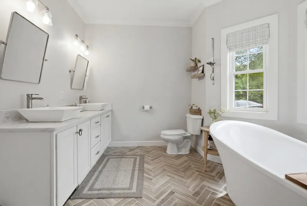 18 Pleasant Point Road Cushing ME 04563