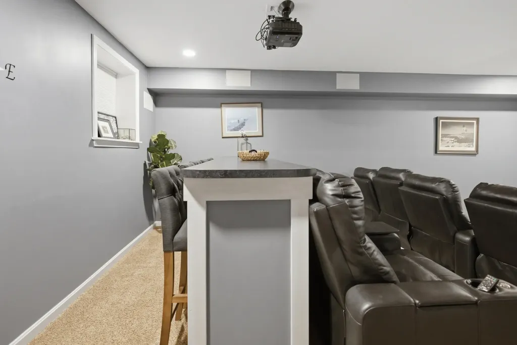 18 Pleasant Point Road Cushing ME 04563