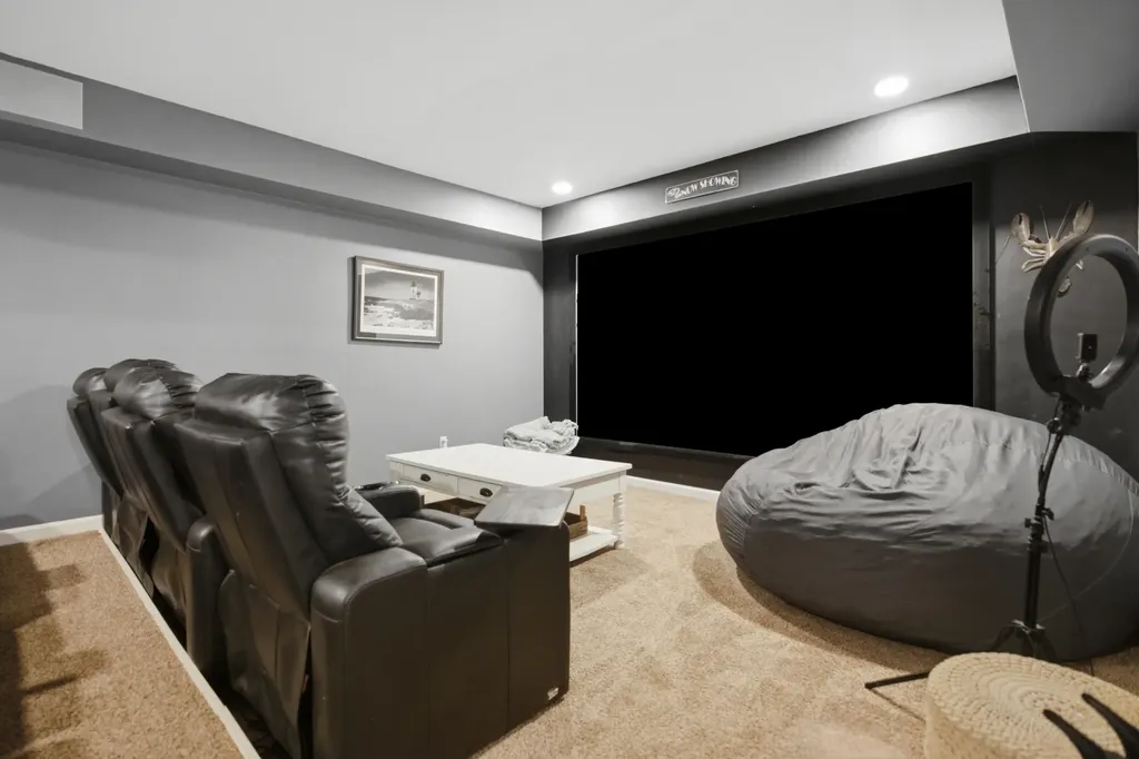 18 Pleasant Point Road Cushing ME 04563