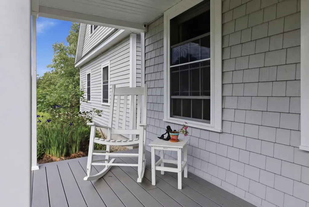 18 Pleasant Point Road Cushing ME 04563