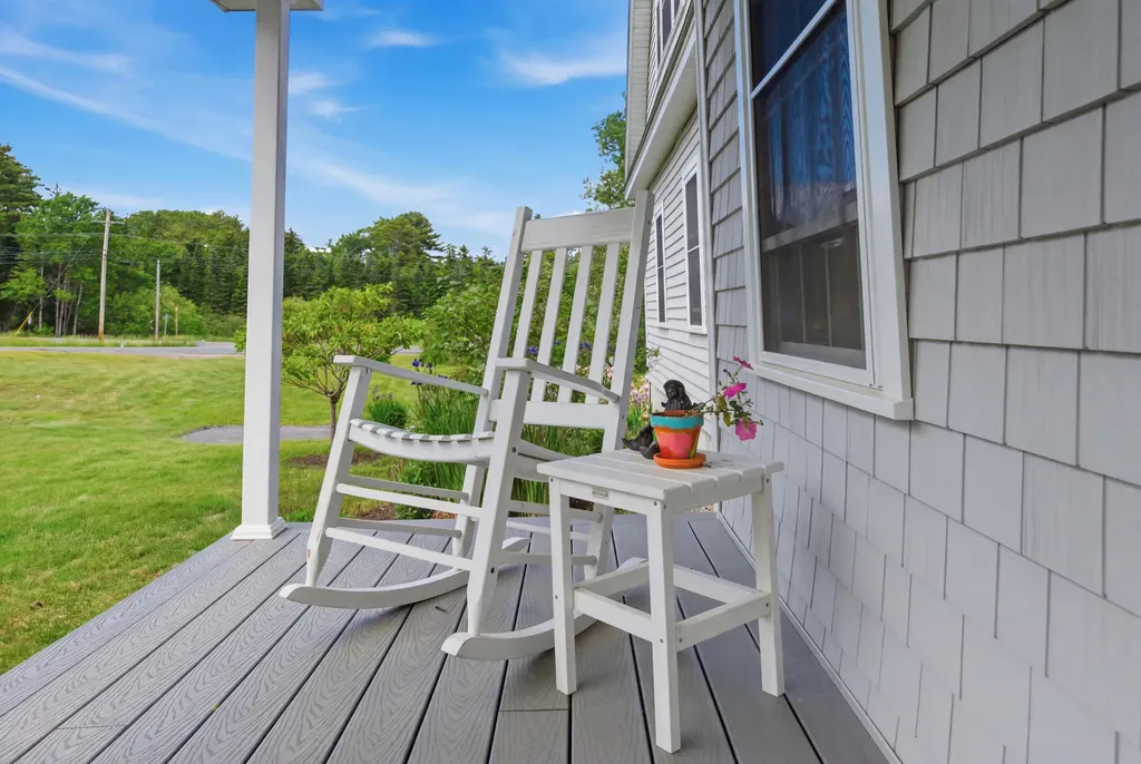 18 Pleasant Point Road Cushing ME 04563