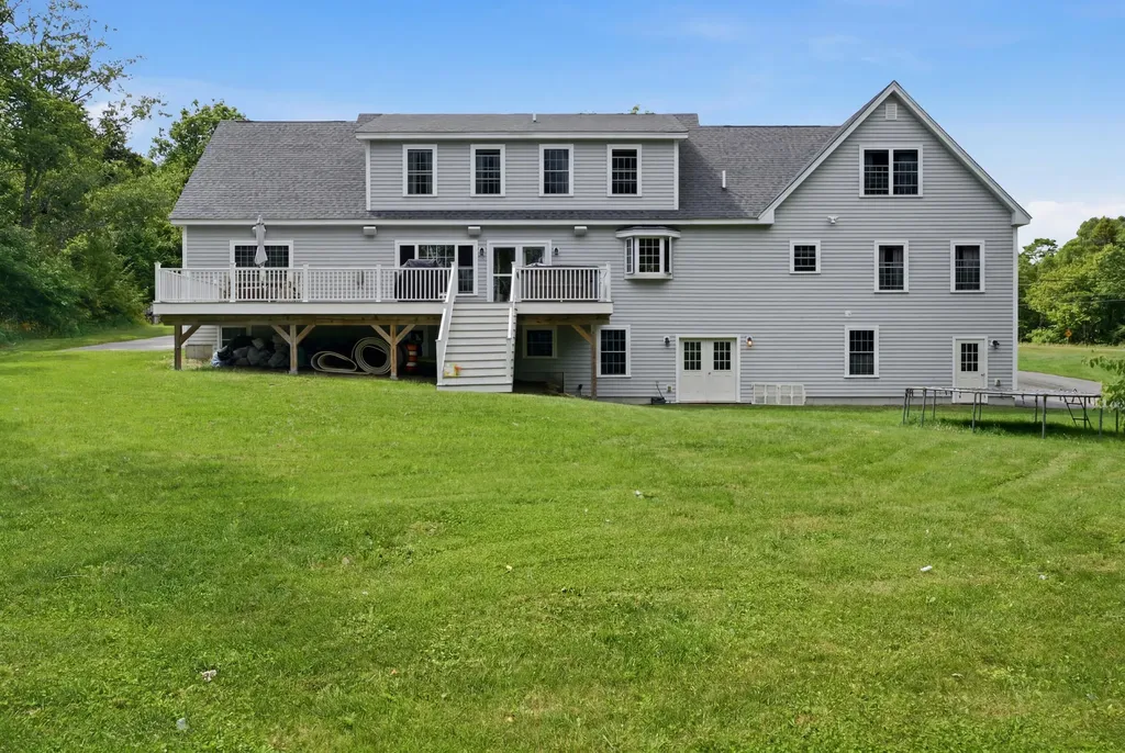 18 Pleasant Point Road Cushing ME 04563