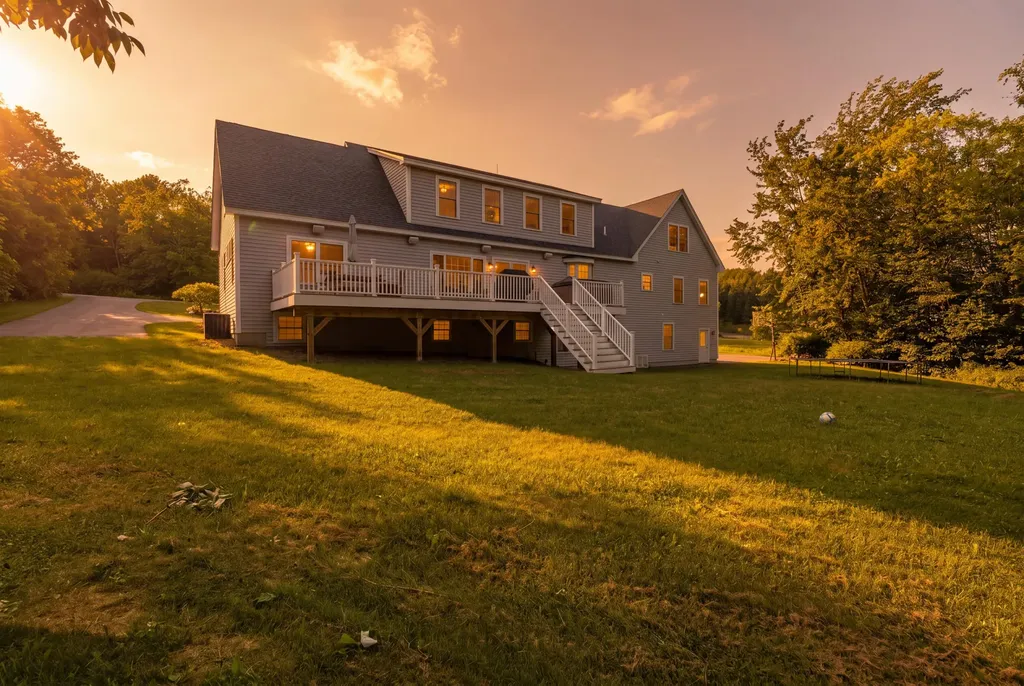 18 Pleasant Point Road Cushing ME 04563